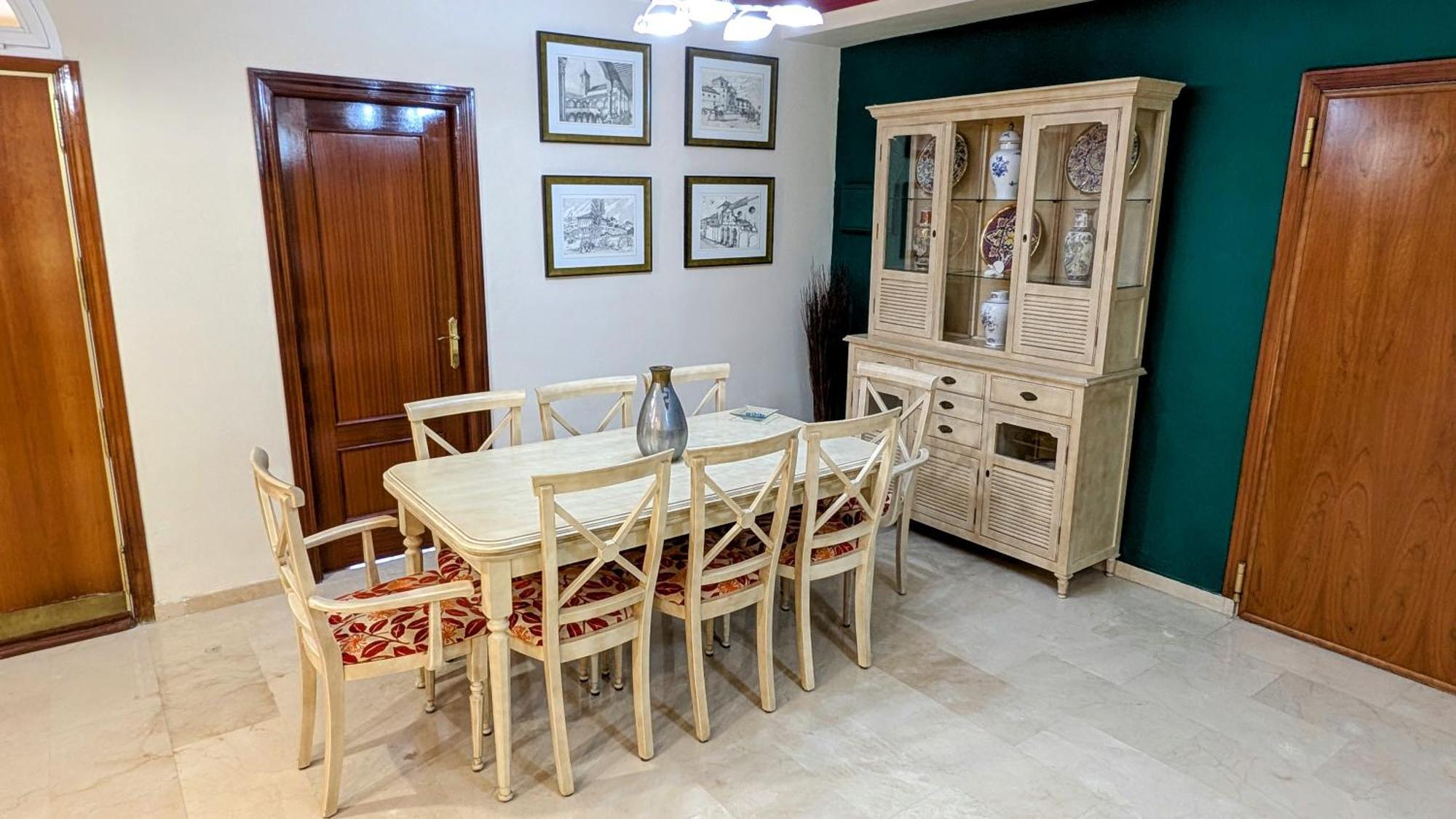 Vina Holiday home *